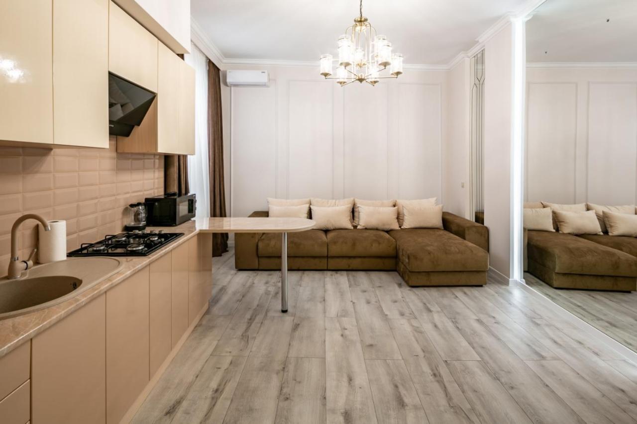 Avangard Deluxe Art Apart Lwów Zewnętrze zdjęcie